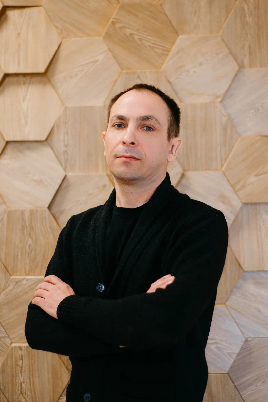 Евгений Комаров